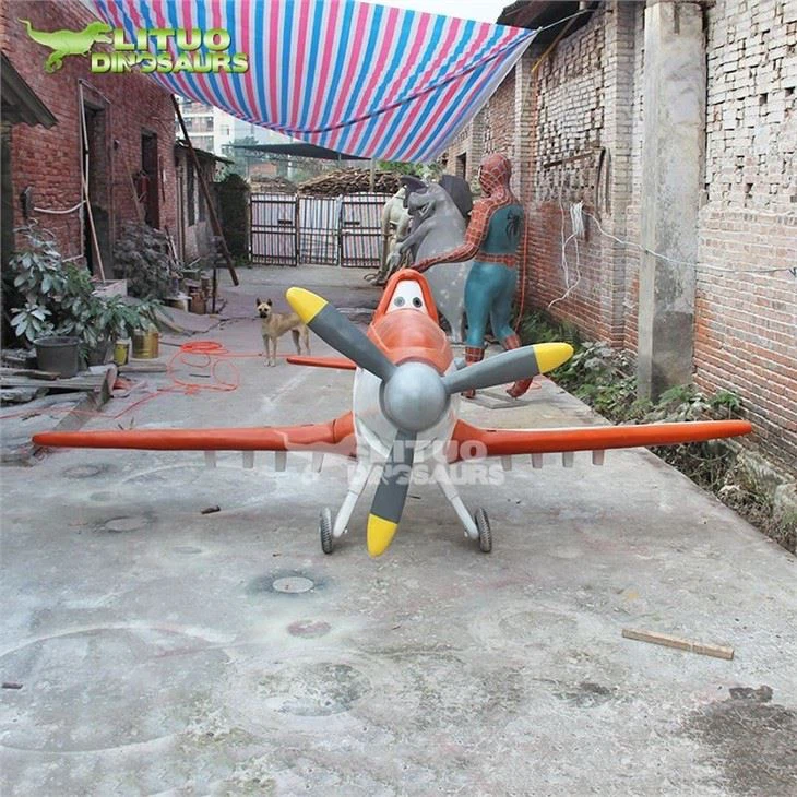 2Planes Statue(001)
